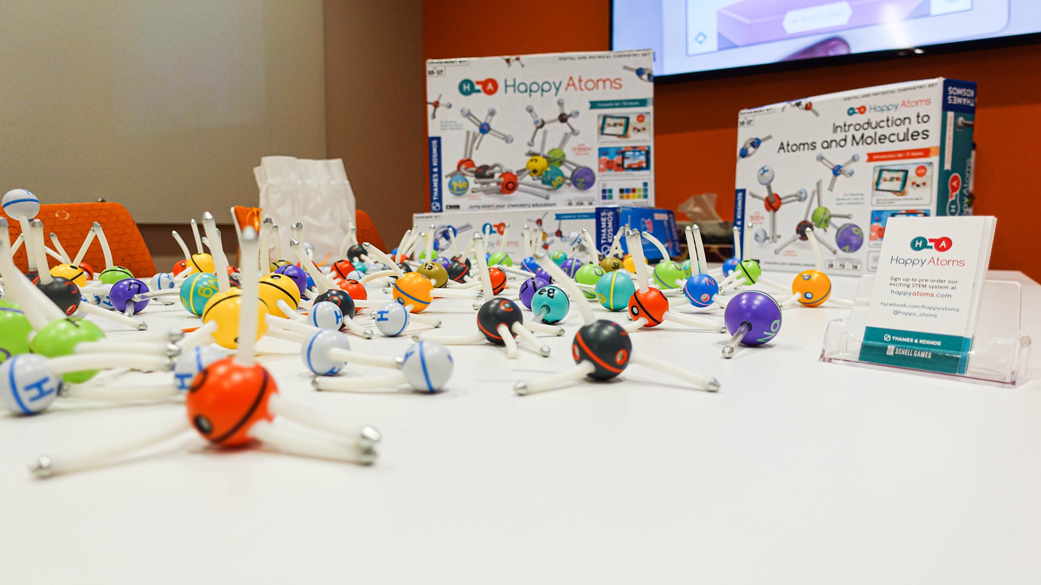 Happy Atoms from Schell Games